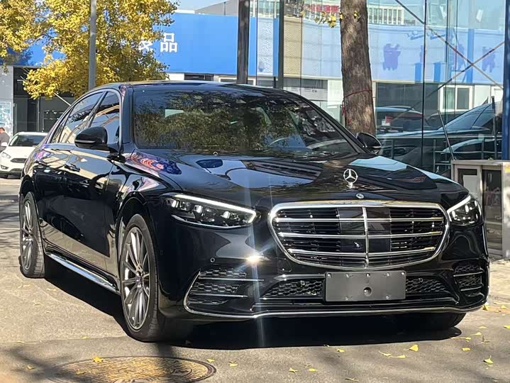 Фото 3 - Mercedes-Benz S-Class