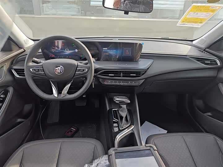 Фото 10 - Buick Verano