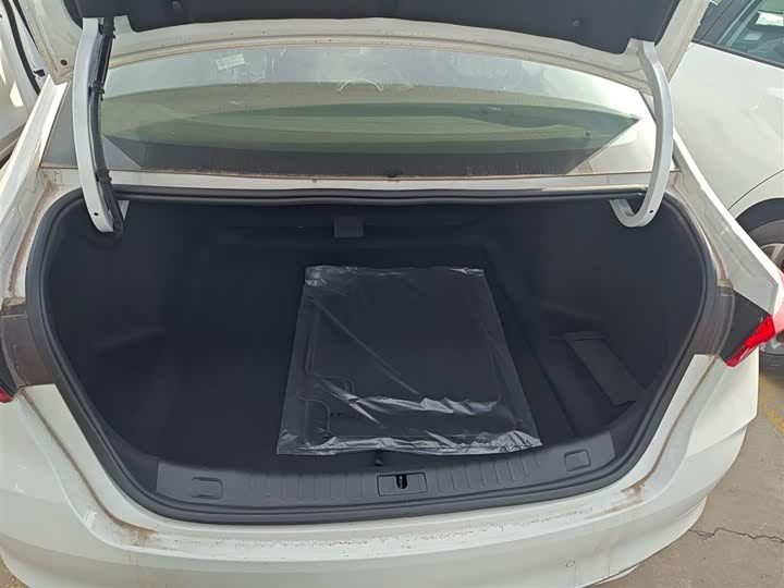 Фото 19 - Buick Verano