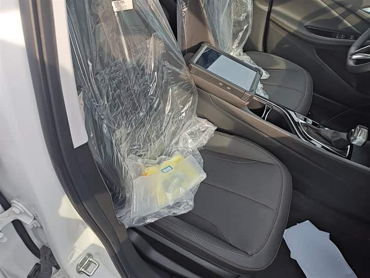 Фото 25 - Buick Verano