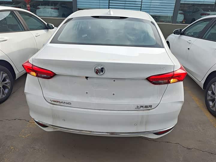 Фото 6 - Buick Verano