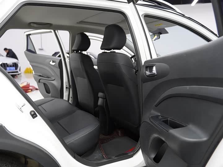 Фото 20 - Kia KX1