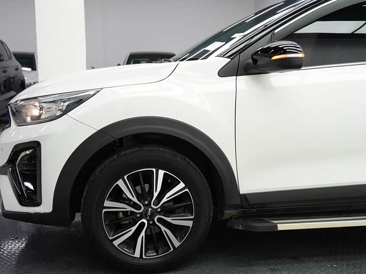 Фото 8 - Kia KX1