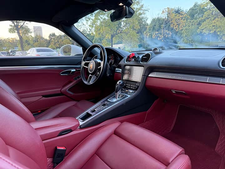 Фото 16 - Porsche 718