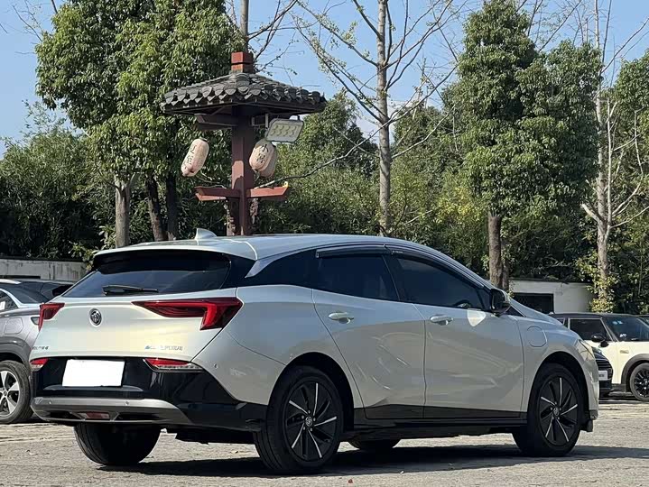 Фото 4 - Buick Velite 6