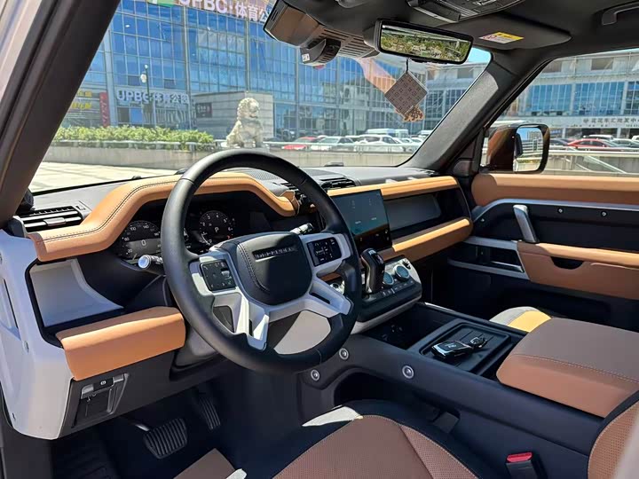 Фото 11 - Land Rover Defender