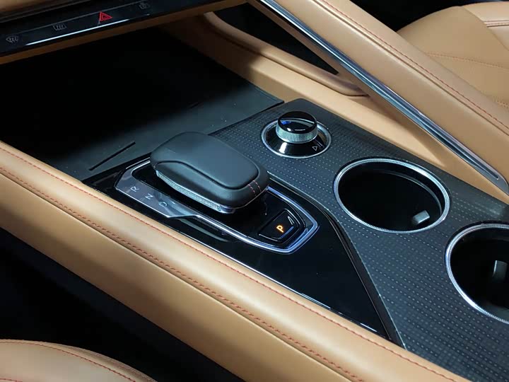 Фото 10 - Zeekr 001