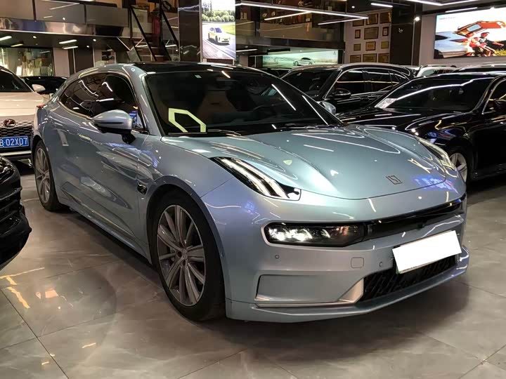 Фото 3 - Zeekr 001