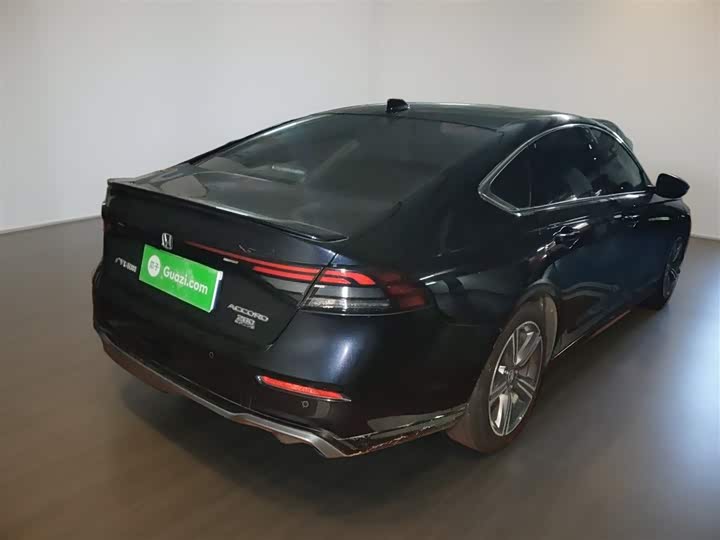 Фото 7 - Honda Accord