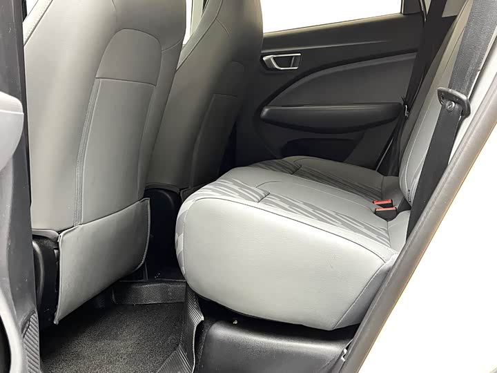 Фото 13 - Leapmotor T03