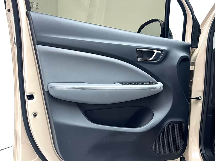 Фото 6 - Leapmotor T03