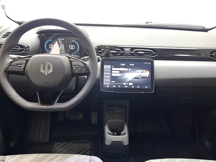 Фото 8 - Leapmotor T03