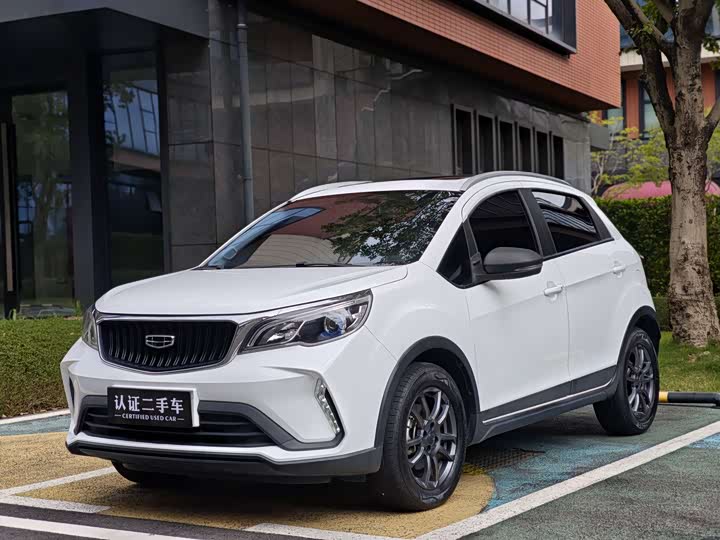 Фото 1 - Geely Vision X3
