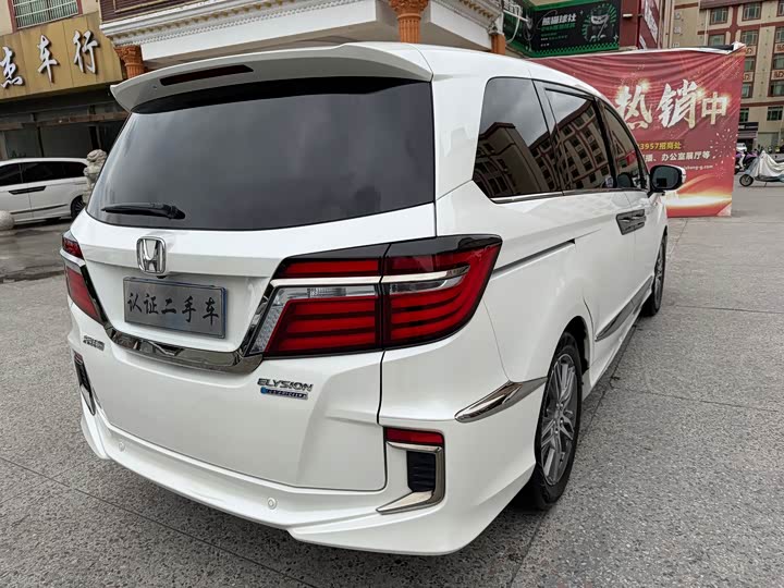 Фото 7 - Honda Elysion