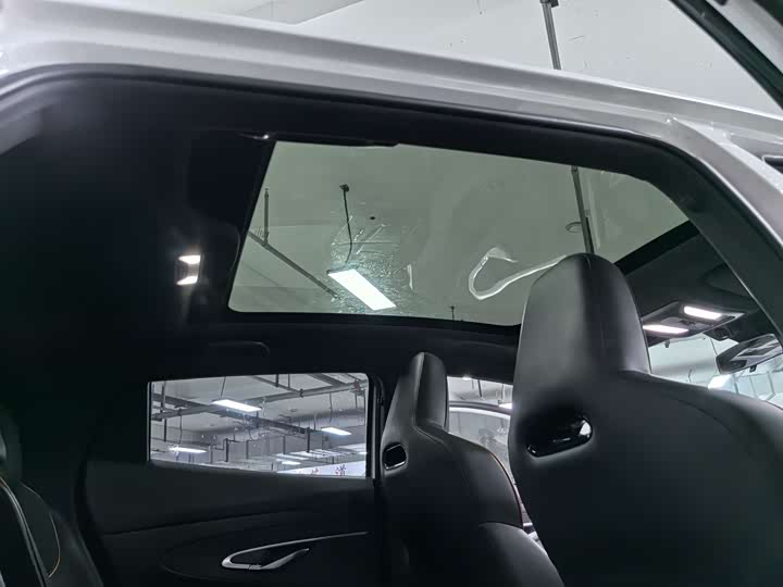 Фото 15 - Changan UNI-T