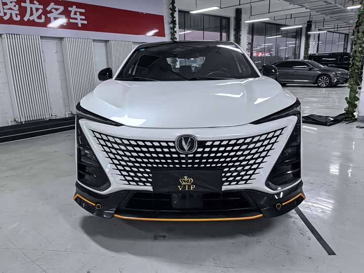 Фото 2 - Changan UNI-T