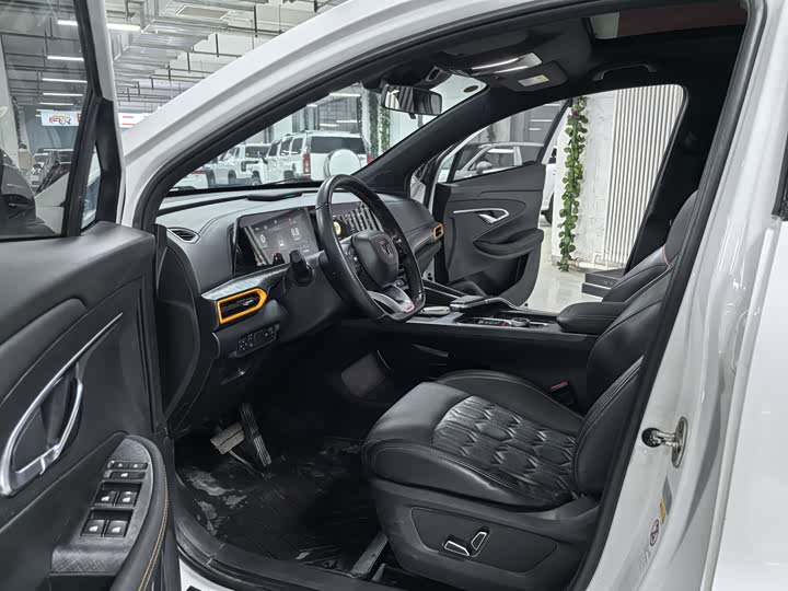 Фото 8 - Changan UNI-T