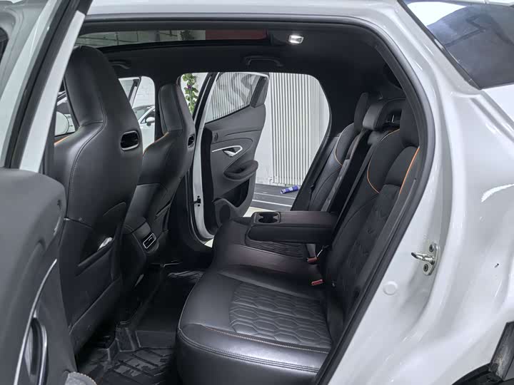 Фото 9 - Changan UNI-T