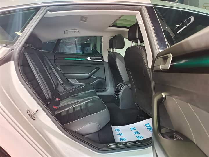 Фото 14 - Volkswagen CC