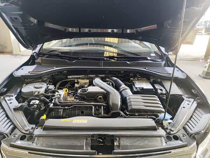 Фото 7 - Volkswagen Sagitar L