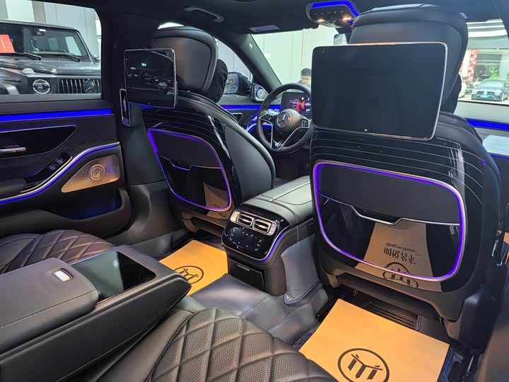 Фото 10 - Mercedes-Benz S-Class