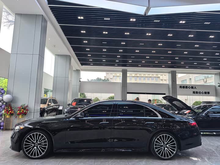 Фото 4 - Mercedes-Benz S-Class