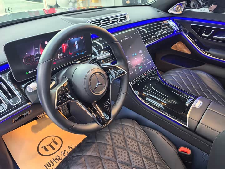 Фото 5 - Mercedes-Benz S-Class