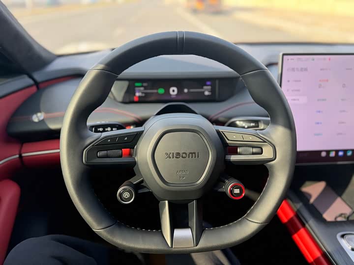 Фото 14 - Xiaomi SU7