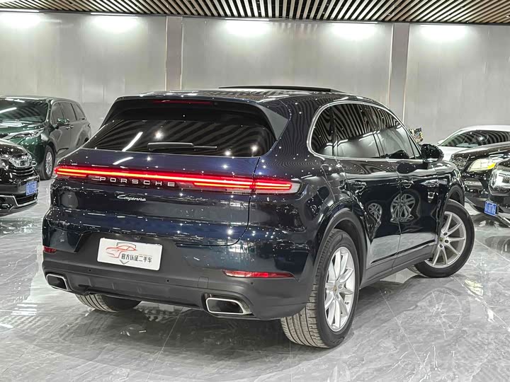 Фото 3 - Porsche Cayenne