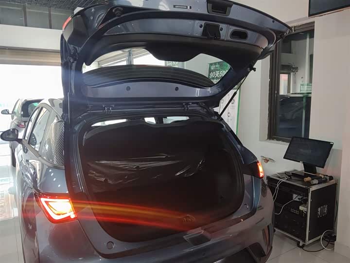 Фото 19 - BYD Dolphin