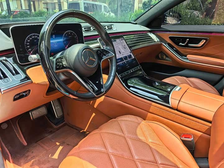 Фото 3 - Mercedes-Benz Maybach S-Class