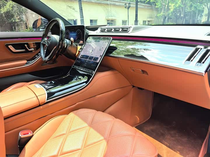 Фото 9 - Mercedes-Benz Maybach S-Class