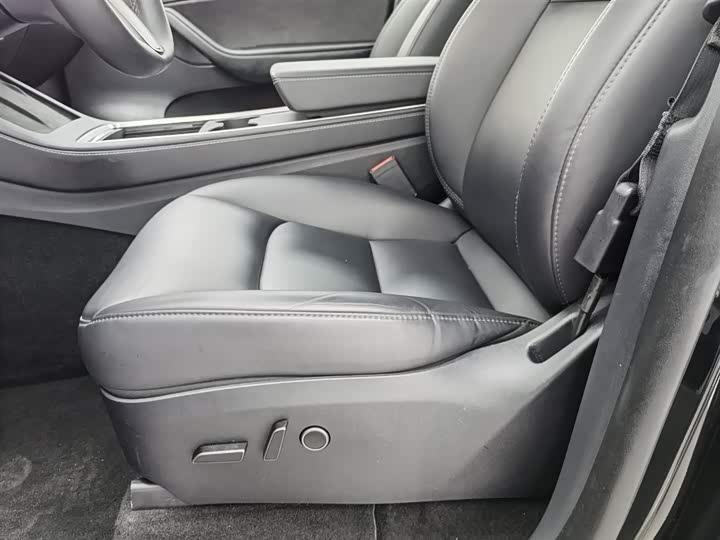 Фото 20 - Tesla Model Y