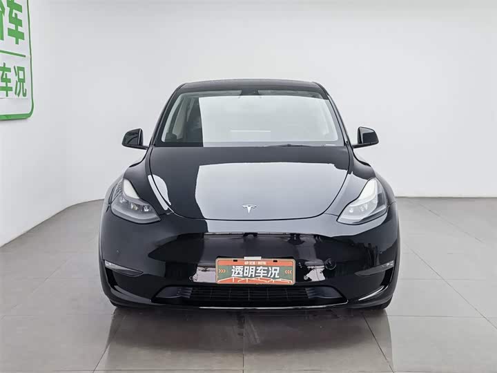 Фото 3 - Tesla Model Y