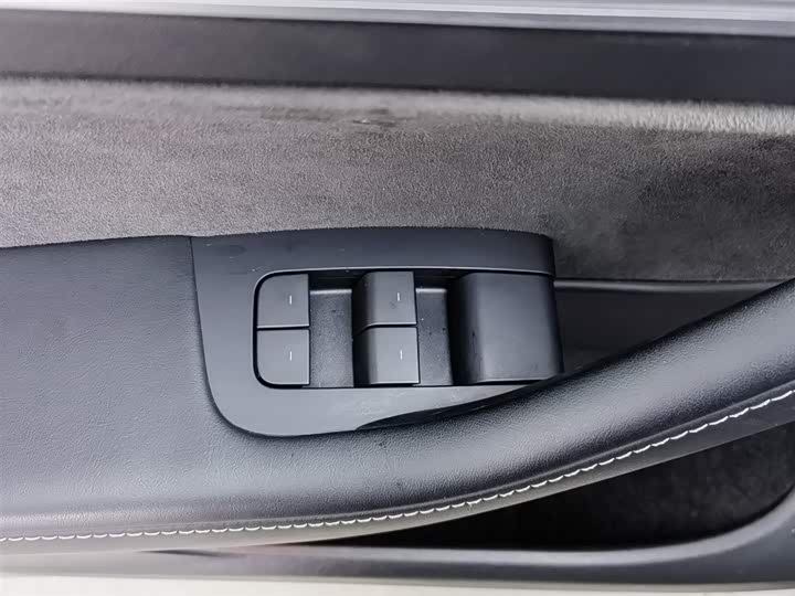 Фото 9 - Tesla Model Y