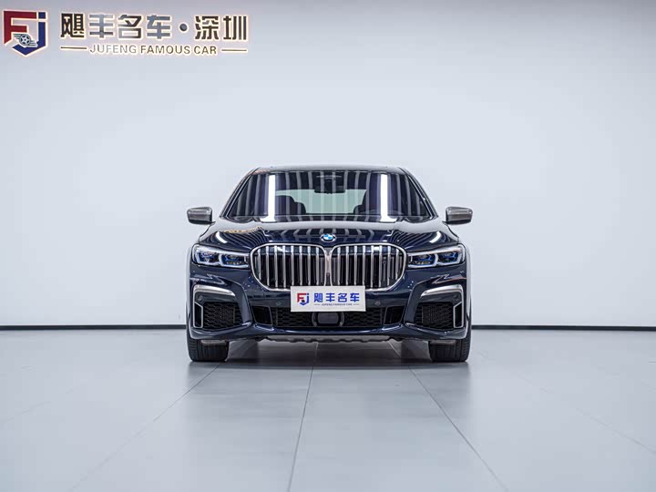 Фото 2 - BMW 7 Series