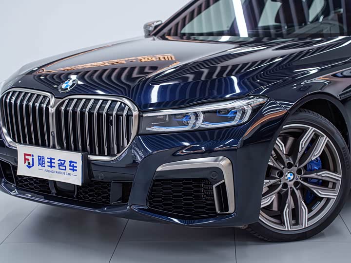 Фото 6 - BMW 7 Series