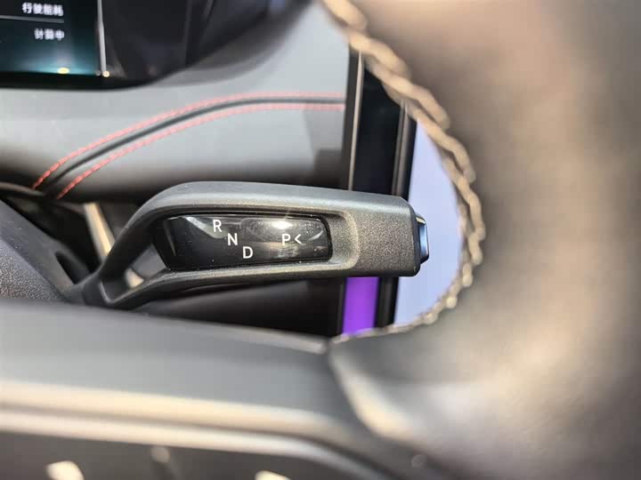 Фото 14 - Xiaomi SU7