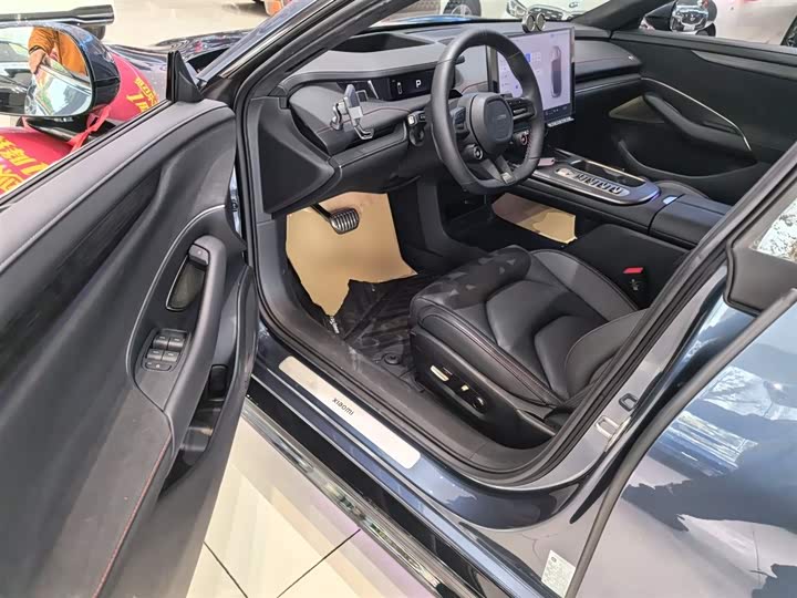 Фото 16 - Xiaomi SU7