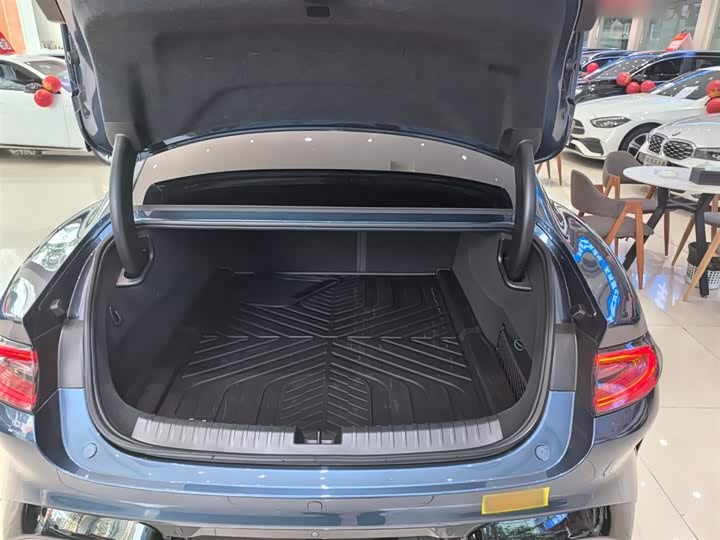 Фото 19 - Xiaomi SU7