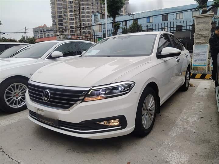 Фото 2 - Volkswagen Lavida