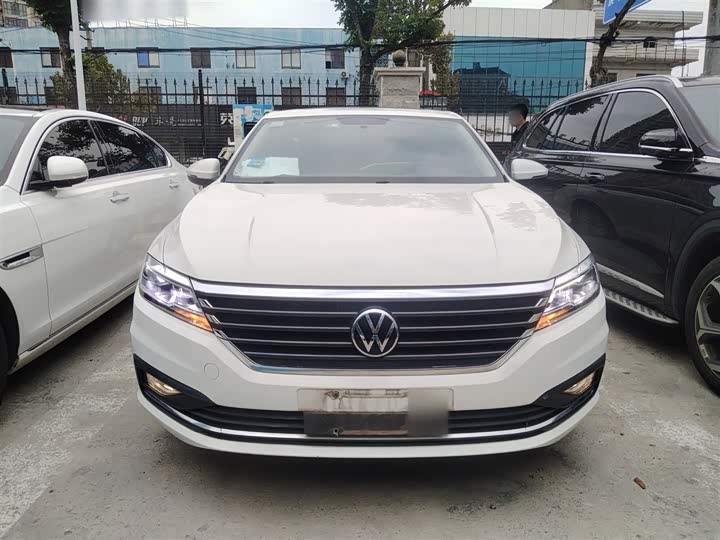 Фото 3 - Volkswagen Lavida