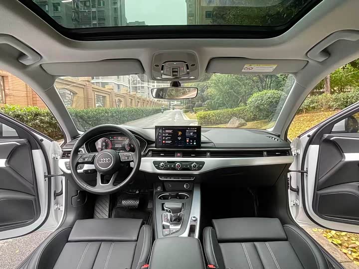 Фото 8 - Audi A4L