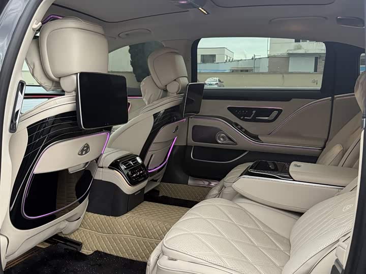 Фото 7 - Mercedes-Benz Maybach S-Class