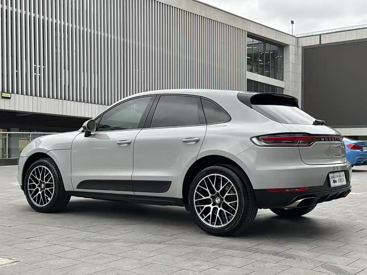 Фото 16 - Porsche Macan