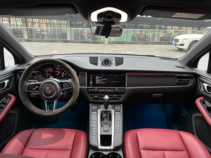 Фото 5 - Porsche Macan