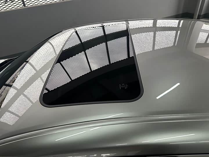 Фото 11 - Lexus ES