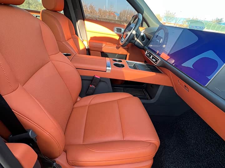 Фото 18 - LiXiang L9