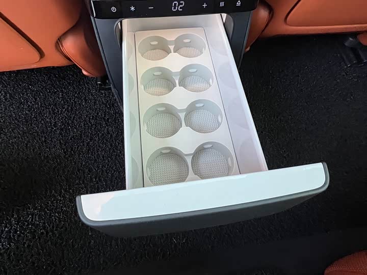 Фото 23 - LiXiang L9