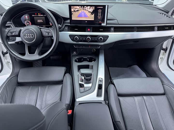 Фото 10 - Audi A4L